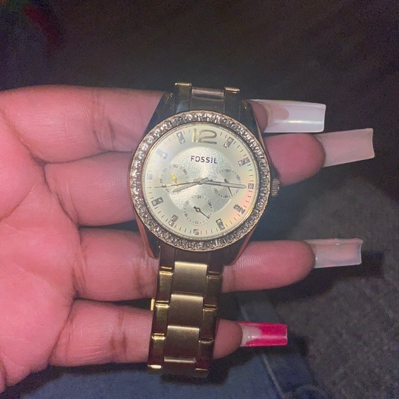 Womens gold fossil watch